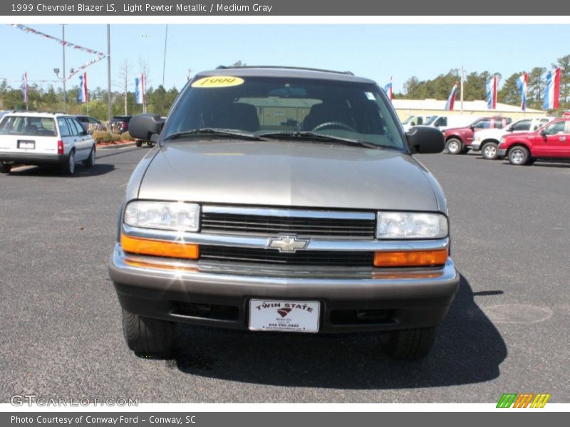 Light Pewter Metallic / Medium Gray 1999 Chevrolet Blazer LS