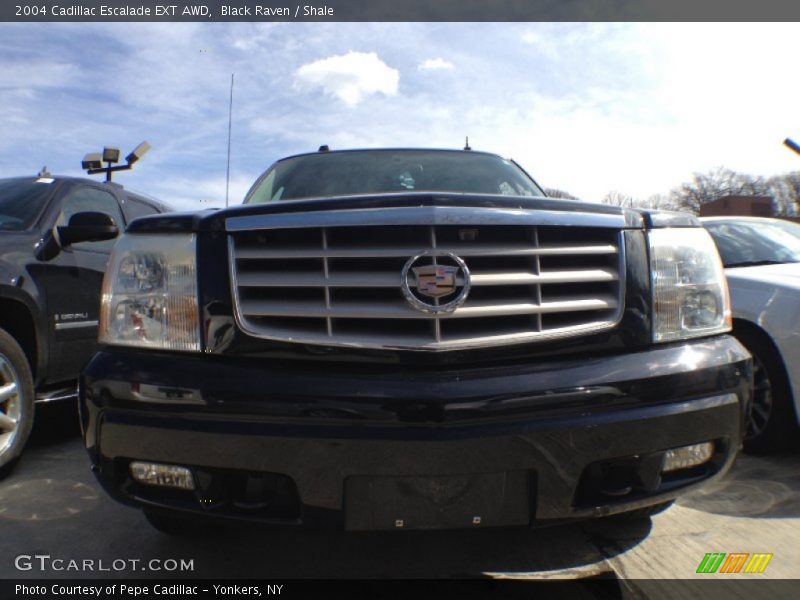 Black Raven / Shale 2004 Cadillac Escalade EXT AWD