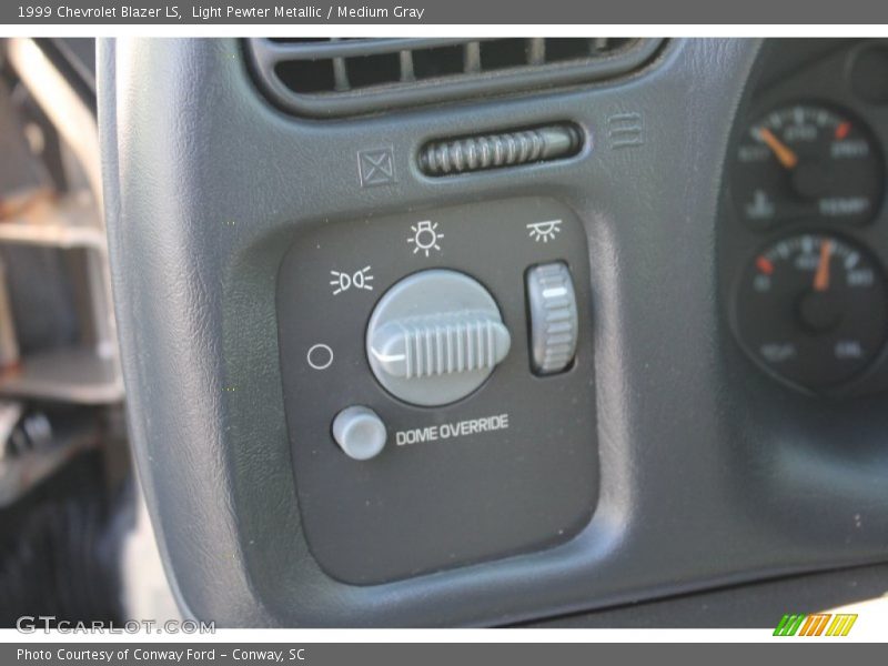 Light Pewter Metallic / Medium Gray 1999 Chevrolet Blazer LS