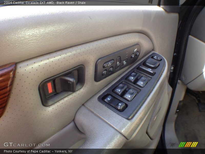 Black Raven / Shale 2004 Cadillac Escalade EXT AWD