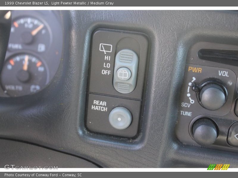 Light Pewter Metallic / Medium Gray 1999 Chevrolet Blazer LS
