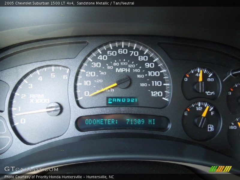 Sandstone Metallic / Tan/Neutral 2005 Chevrolet Suburban 1500 LT 4x4