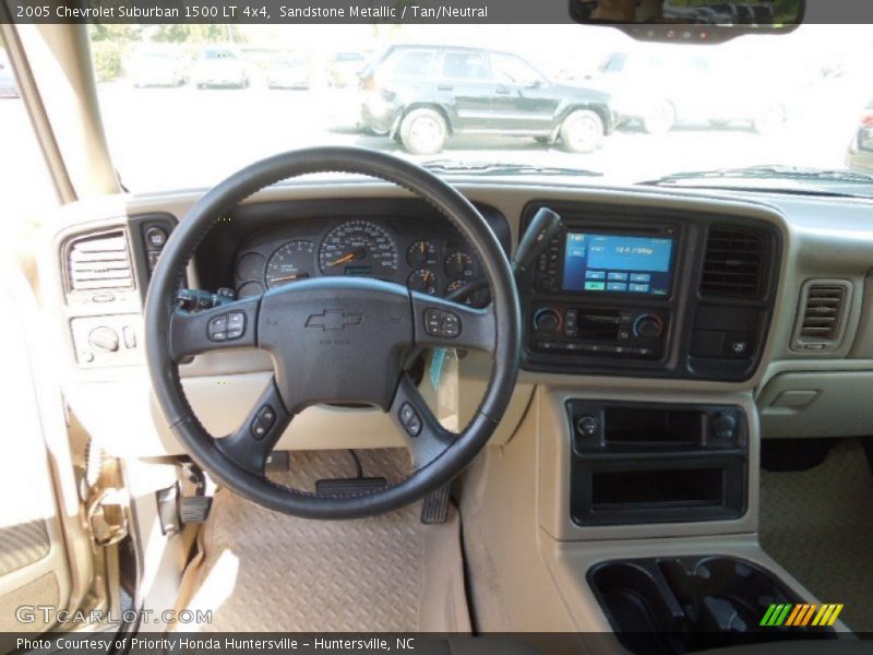 Sandstone Metallic / Tan/Neutral 2005 Chevrolet Suburban 1500 LT 4x4