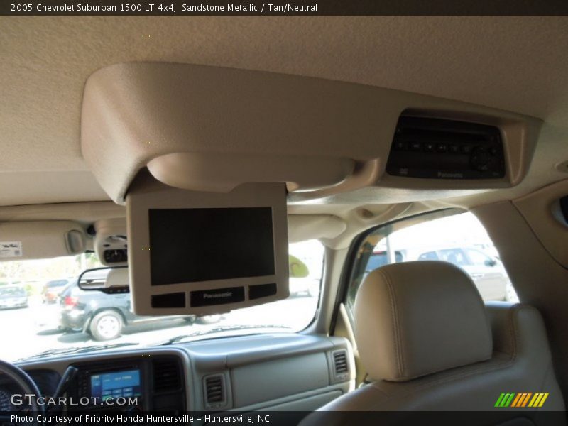 Sandstone Metallic / Tan/Neutral 2005 Chevrolet Suburban 1500 LT 4x4