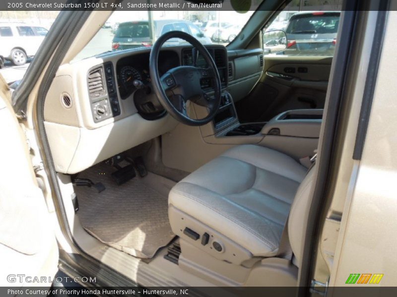 Sandstone Metallic / Tan/Neutral 2005 Chevrolet Suburban 1500 LT 4x4