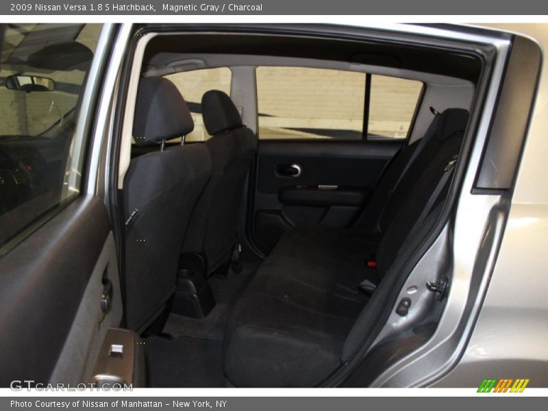 Magnetic Gray / Charcoal 2009 Nissan Versa 1.8 S Hatchback
