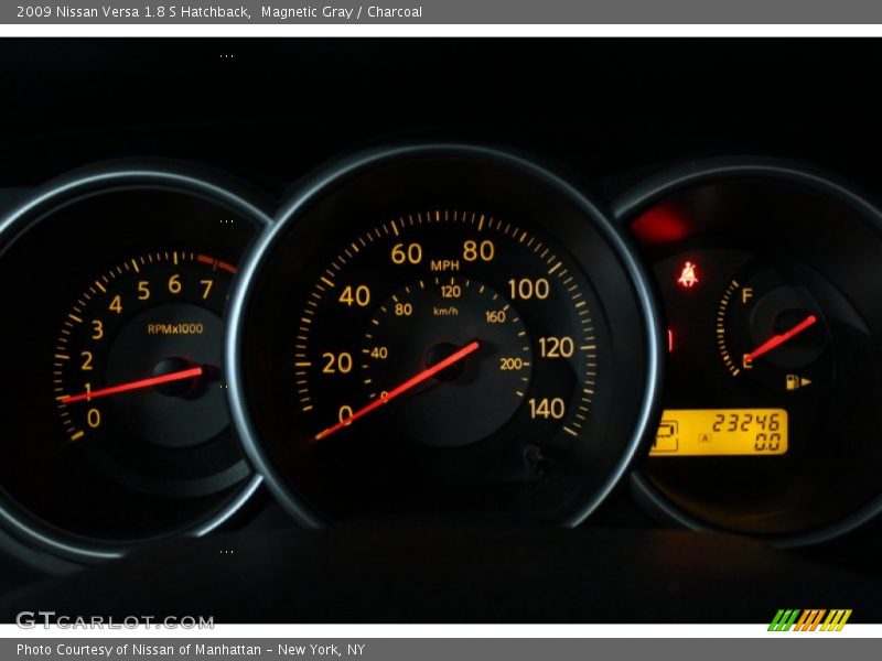 Magnetic Gray / Charcoal 2009 Nissan Versa 1.8 S Hatchback