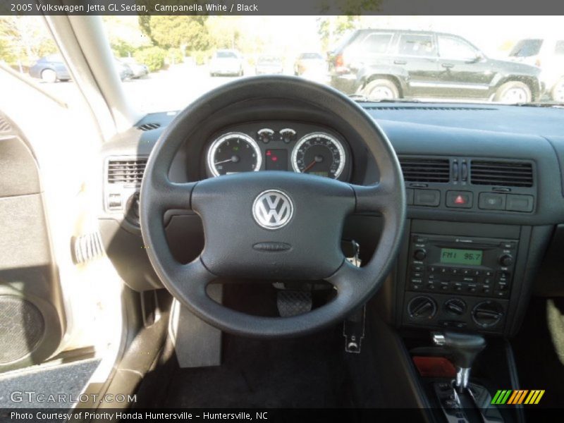 Campanella White / Black 2005 Volkswagen Jetta GL Sedan