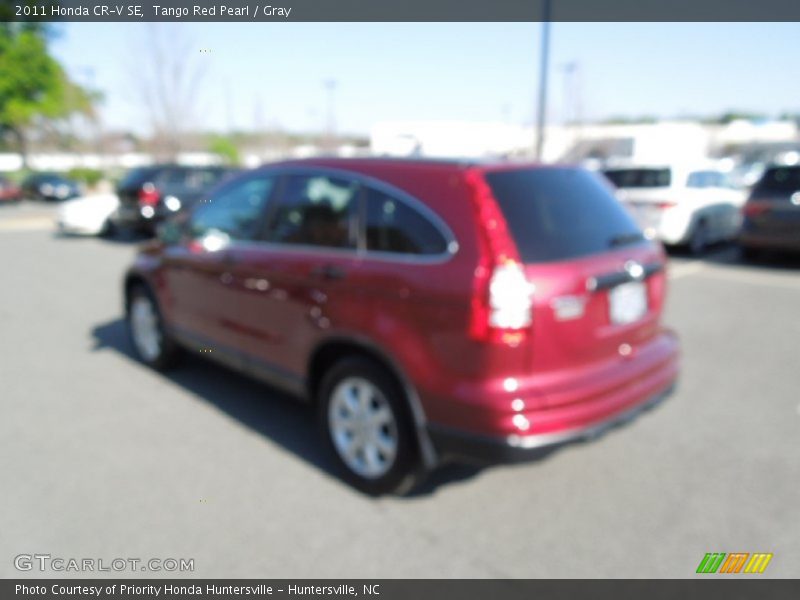 Tango Red Pearl / Gray 2011 Honda CR-V SE