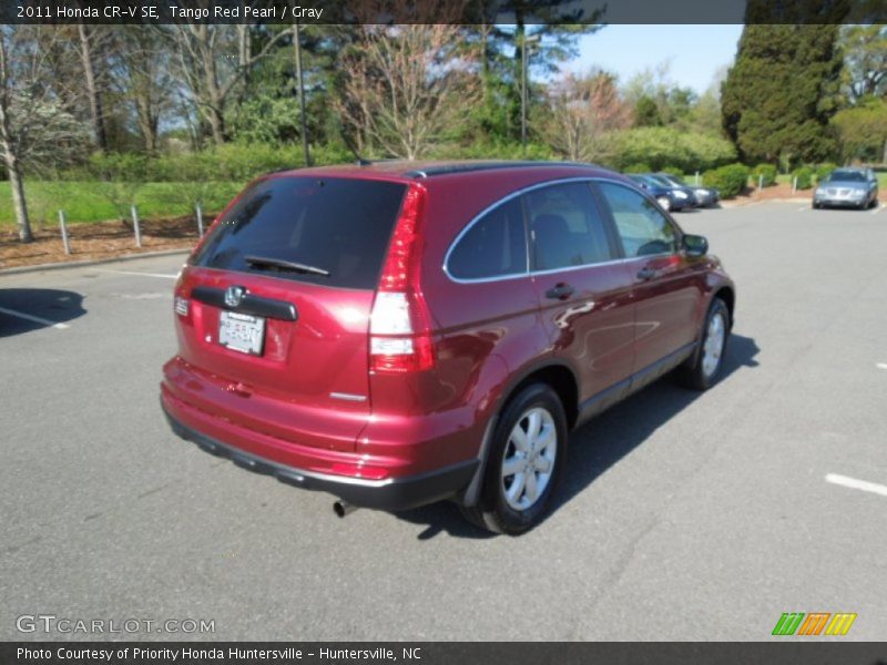 Tango Red Pearl / Gray 2011 Honda CR-V SE