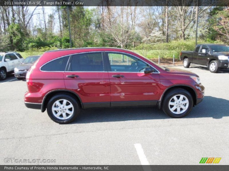 Tango Red Pearl / Gray 2011 Honda CR-V SE
