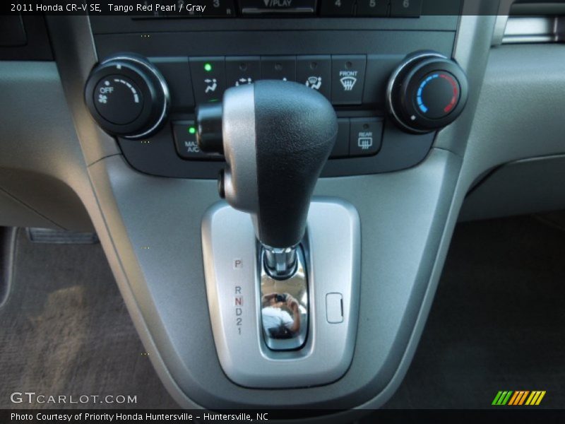 Tango Red Pearl / Gray 2011 Honda CR-V SE