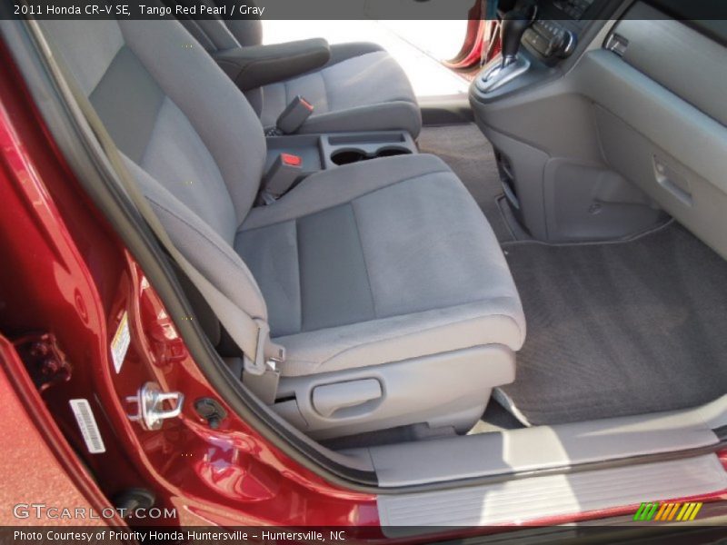 Tango Red Pearl / Gray 2011 Honda CR-V SE