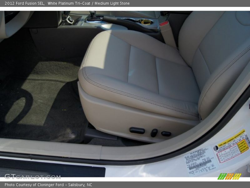 White Platinum Tri-Coat / Medium Light Stone 2012 Ford Fusion SEL