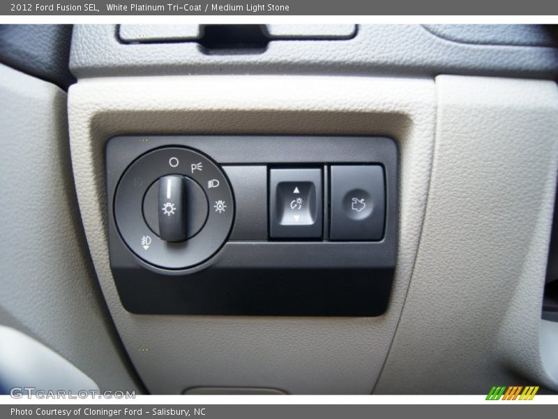 White Platinum Tri-Coat / Medium Light Stone 2012 Ford Fusion SEL