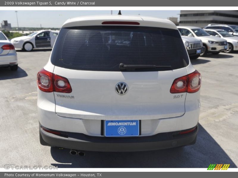 Candy White / Charcoal 2009 Volkswagen Tiguan S