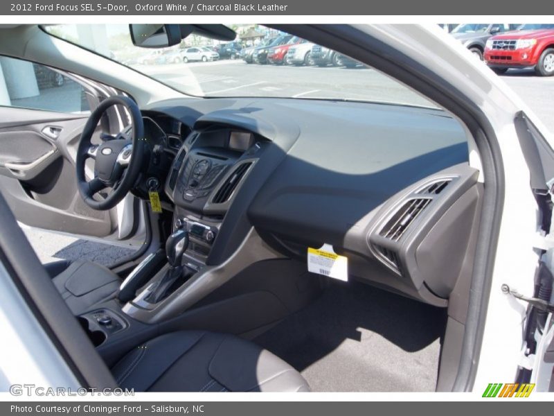 Oxford White / Charcoal Black Leather 2012 Ford Focus SEL 5-Door
