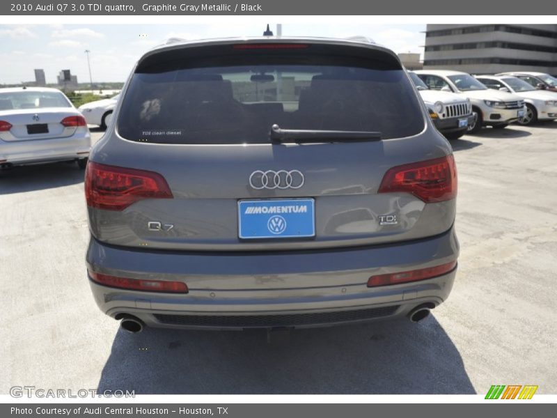 Graphite Gray Metallic / Black 2010 Audi Q7 3.0 TDI quattro