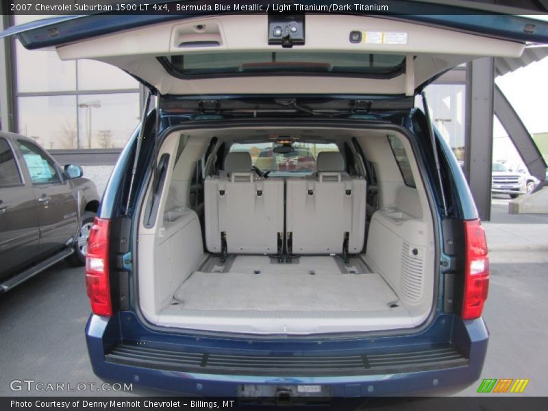Bermuda Blue Metallic / Light Titanium/Dark Titanium 2007 Chevrolet Suburban 1500 LT 4x4