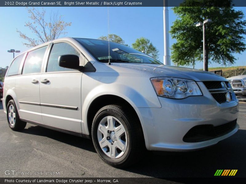 Bright Silver Metallic / Black/Light Graystone 2012 Dodge Grand Caravan SE