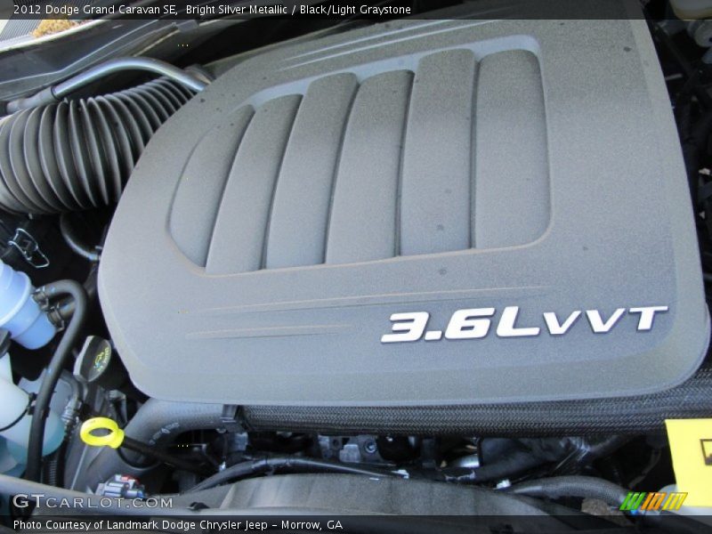 Bright Silver Metallic / Black/Light Graystone 2012 Dodge Grand Caravan SE