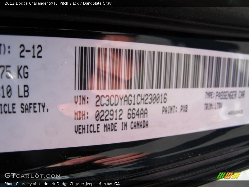 Pitch Black / Dark Slate Gray 2012 Dodge Challenger SXT