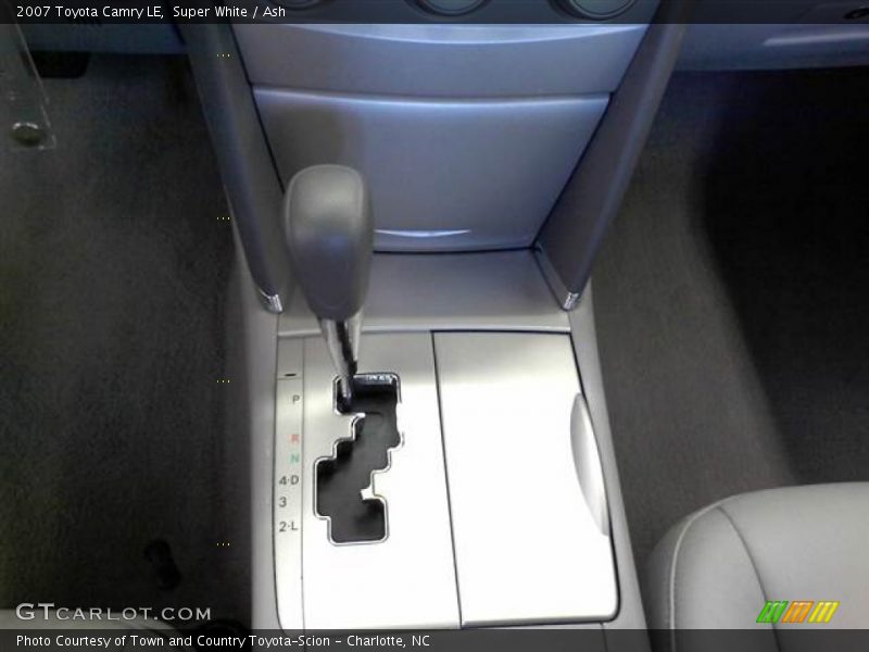 Super White / Ash 2007 Toyota Camry LE