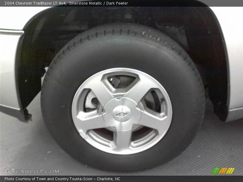 Silverstone Metallic / Dark Pewter 2004 Chevrolet TrailBlazer LT 4x4
