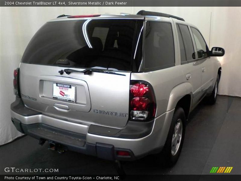Silverstone Metallic / Dark Pewter 2004 Chevrolet TrailBlazer LT 4x4