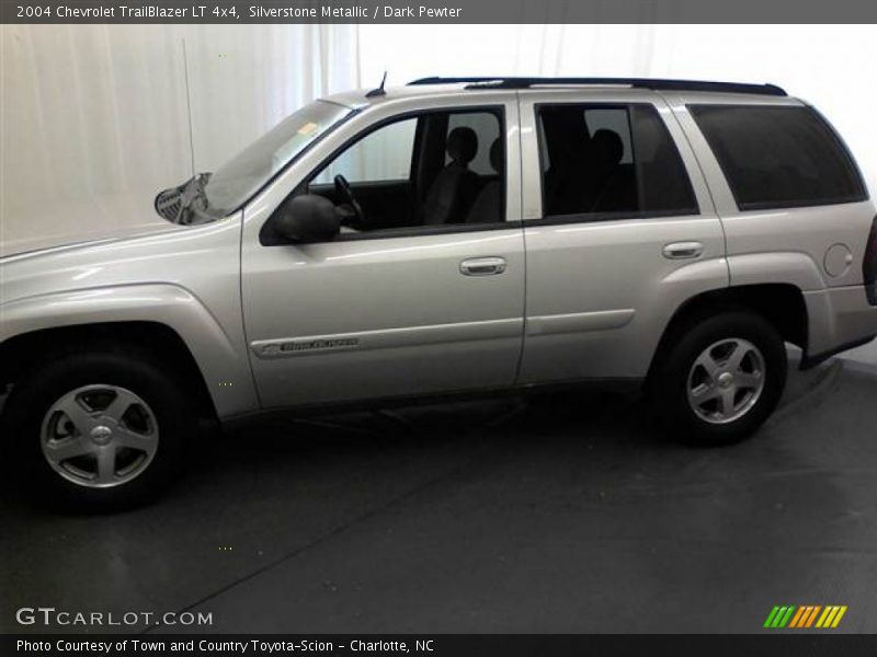 Silverstone Metallic / Dark Pewter 2004 Chevrolet TrailBlazer LT 4x4