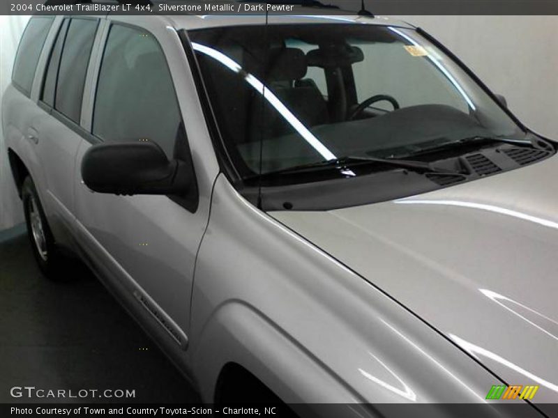 Silverstone Metallic / Dark Pewter 2004 Chevrolet TrailBlazer LT 4x4