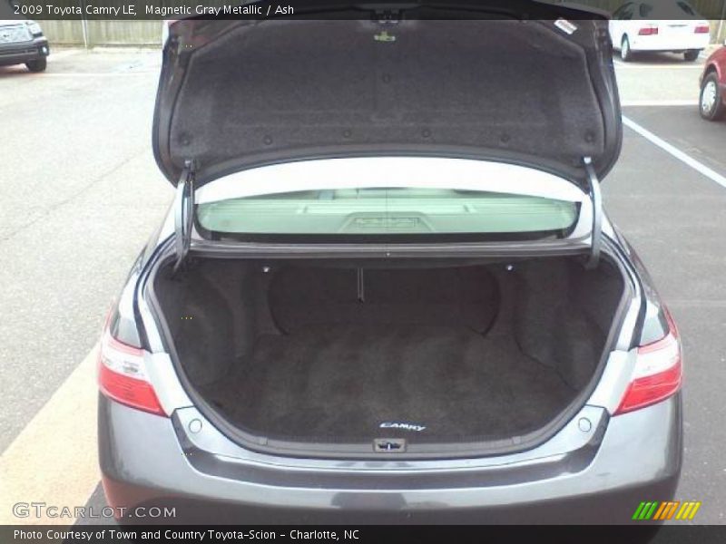 Magnetic Gray Metallic / Ash 2009 Toyota Camry LE