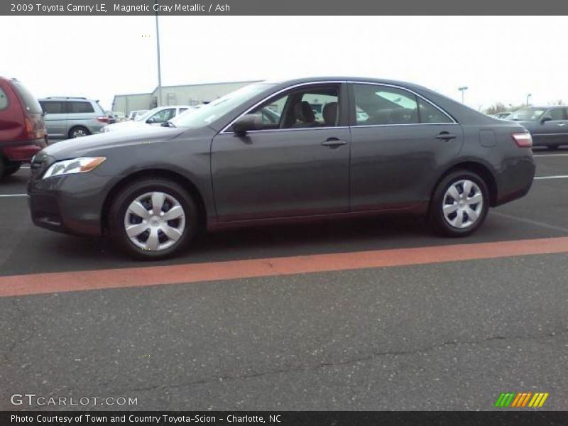 Magnetic Gray Metallic / Ash 2009 Toyota Camry LE