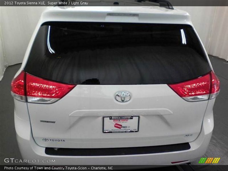 Super White / Light Gray 2012 Toyota Sienna XLE