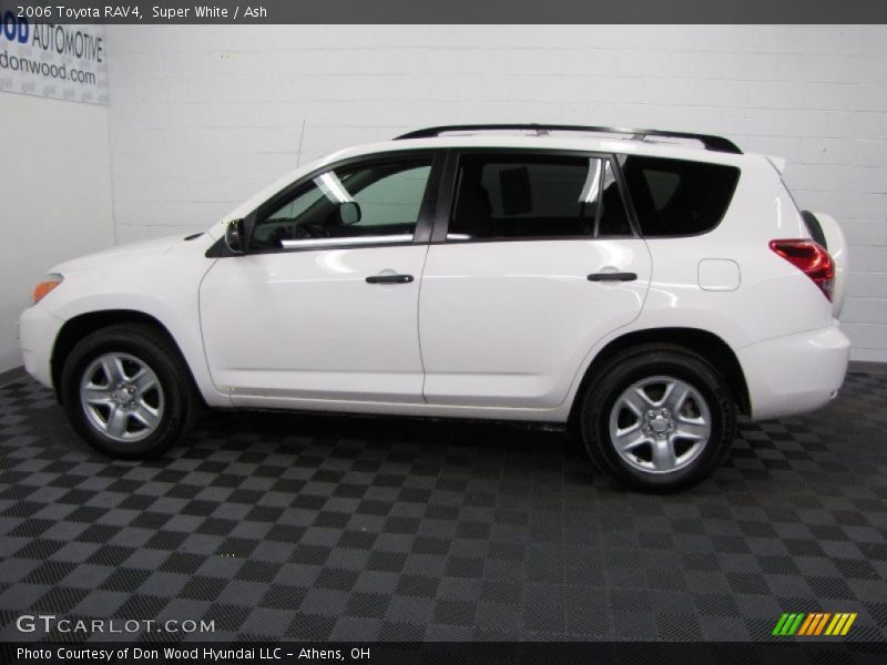 Super White / Ash 2006 Toyota RAV4