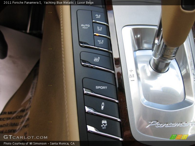 Yachting Blue Metallic / Luxor Beige 2011 Porsche Panamera S