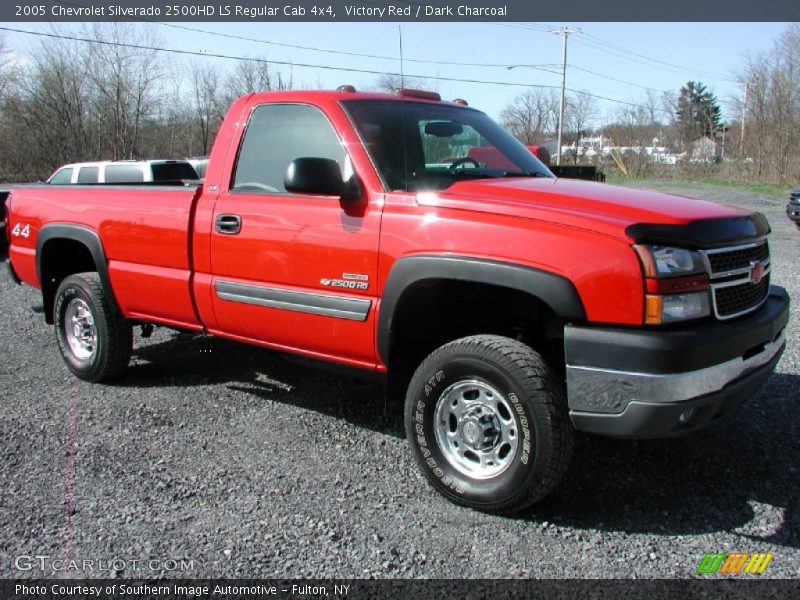 Victory Red / Dark Charcoal 2005 Chevrolet Silverado 2500HD LS Regular Cab 4x4