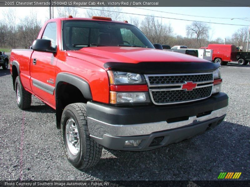 Victory Red / Dark Charcoal 2005 Chevrolet Silverado 2500HD LS Regular Cab 4x4