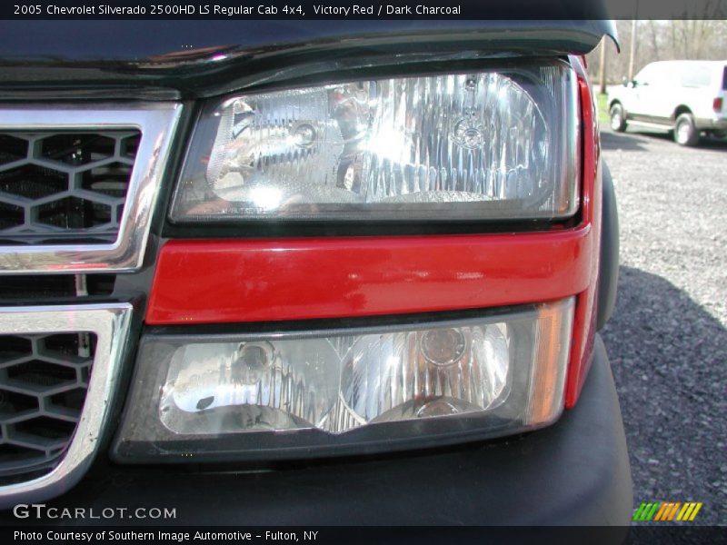 Victory Red / Dark Charcoal 2005 Chevrolet Silverado 2500HD LS Regular Cab 4x4