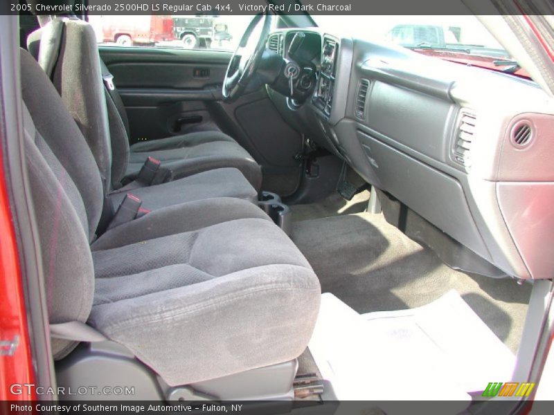 Victory Red / Dark Charcoal 2005 Chevrolet Silverado 2500HD LS Regular Cab 4x4