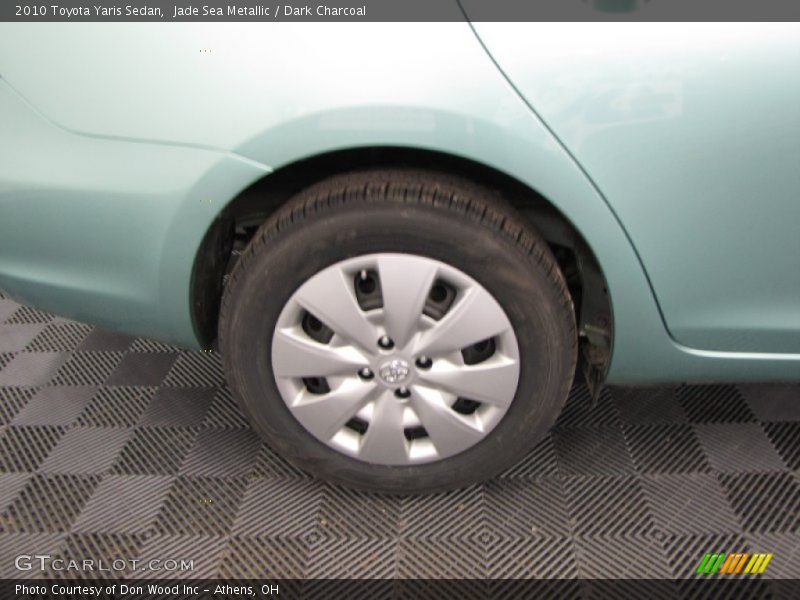 Jade Sea Metallic / Dark Charcoal 2010 Toyota Yaris Sedan