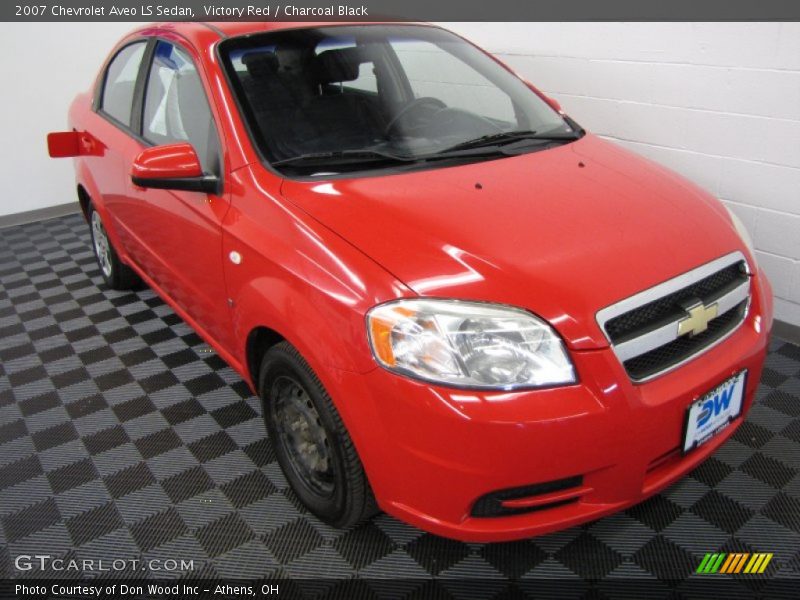 Victory Red / Charcoal Black 2007 Chevrolet Aveo LS Sedan