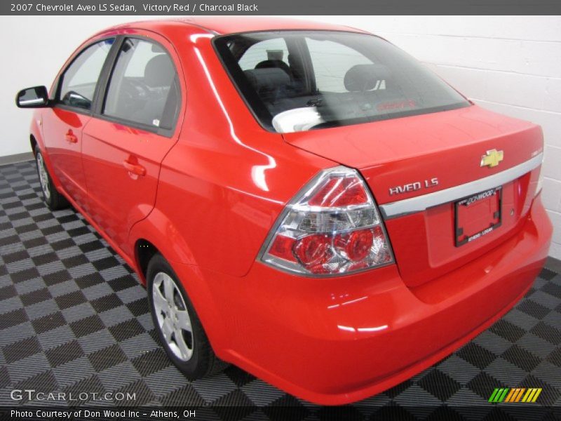 Victory Red / Charcoal Black 2007 Chevrolet Aveo LS Sedan