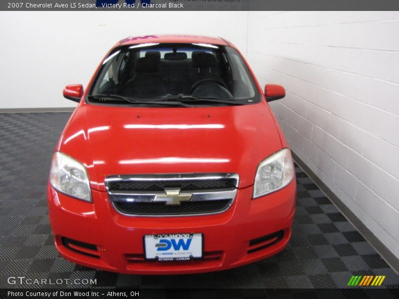 Victory Red / Charcoal Black 2007 Chevrolet Aveo LS Sedan