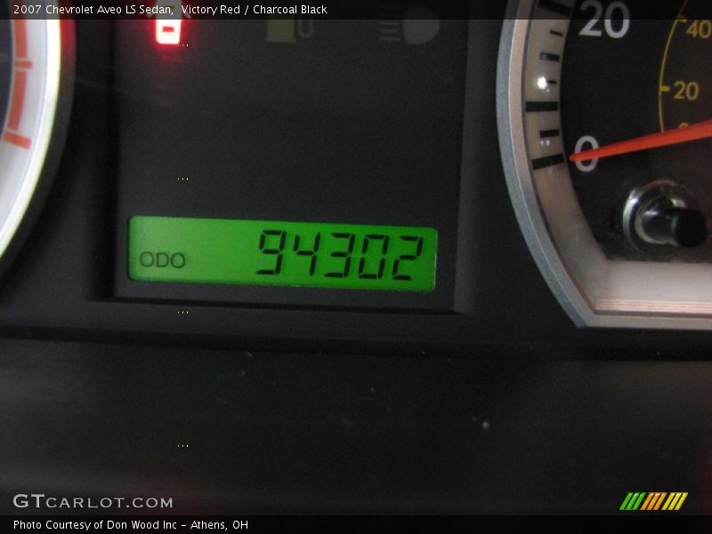 Victory Red / Charcoal Black 2007 Chevrolet Aveo LS Sedan