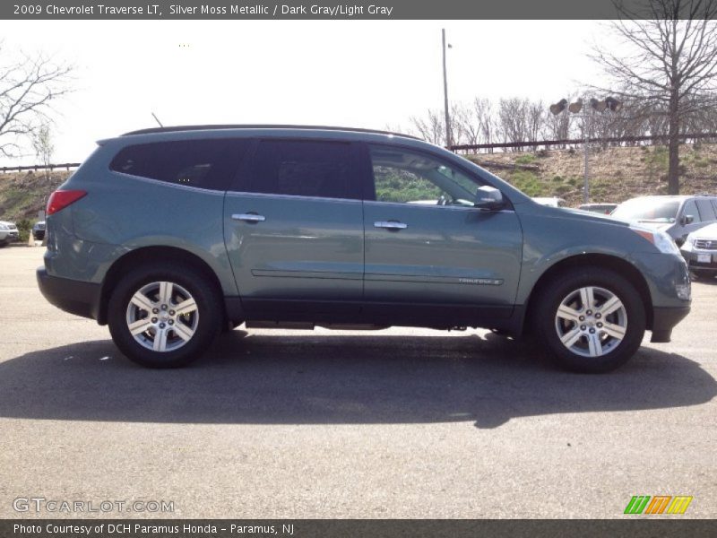 Silver Moss Metallic / Dark Gray/Light Gray 2009 Chevrolet Traverse LT