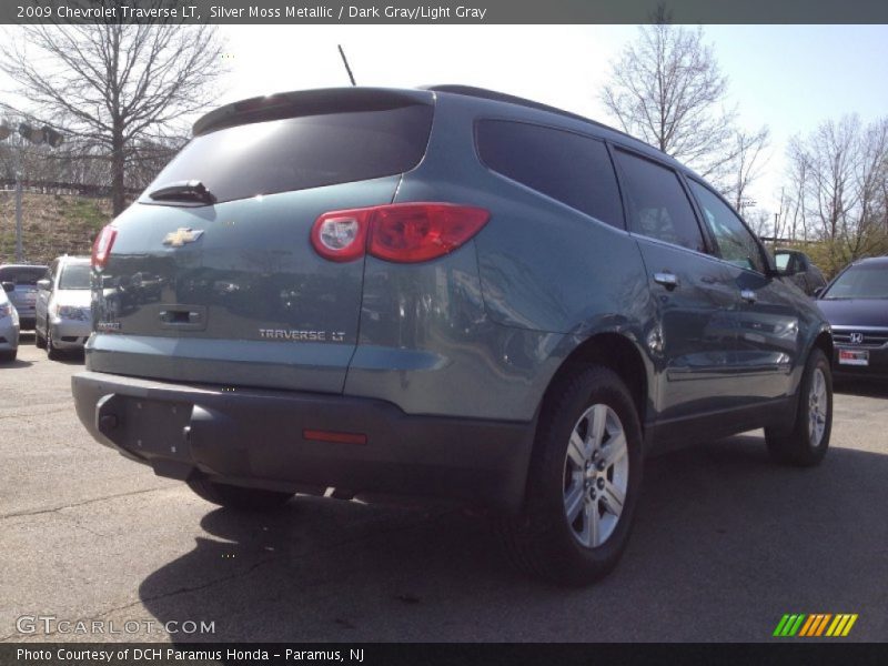 Silver Moss Metallic / Dark Gray/Light Gray 2009 Chevrolet Traverse LT