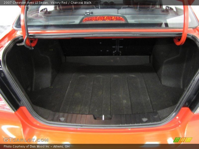 Victory Red / Charcoal Black 2007 Chevrolet Aveo LS Sedan