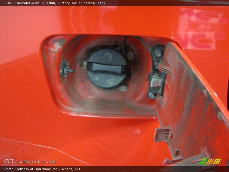 Victory Red / Charcoal Black 2007 Chevrolet Aveo LS Sedan
