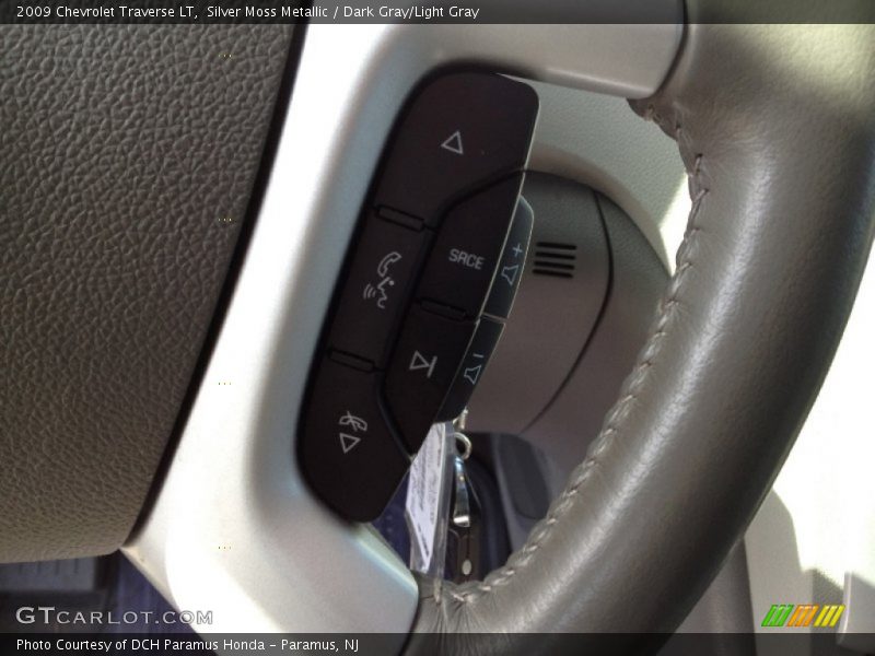 Silver Moss Metallic / Dark Gray/Light Gray 2009 Chevrolet Traverse LT
